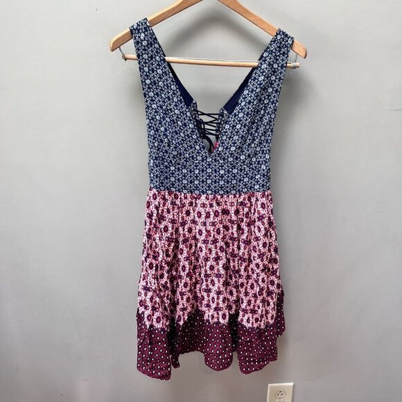 NEW Lulus La Vie En Roses Navy and Red Floral Print Dress- Sz. M - Picture 4 of 5